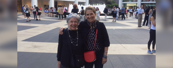 Joan Mendelson and her daughter, Susan Mendelson Stein